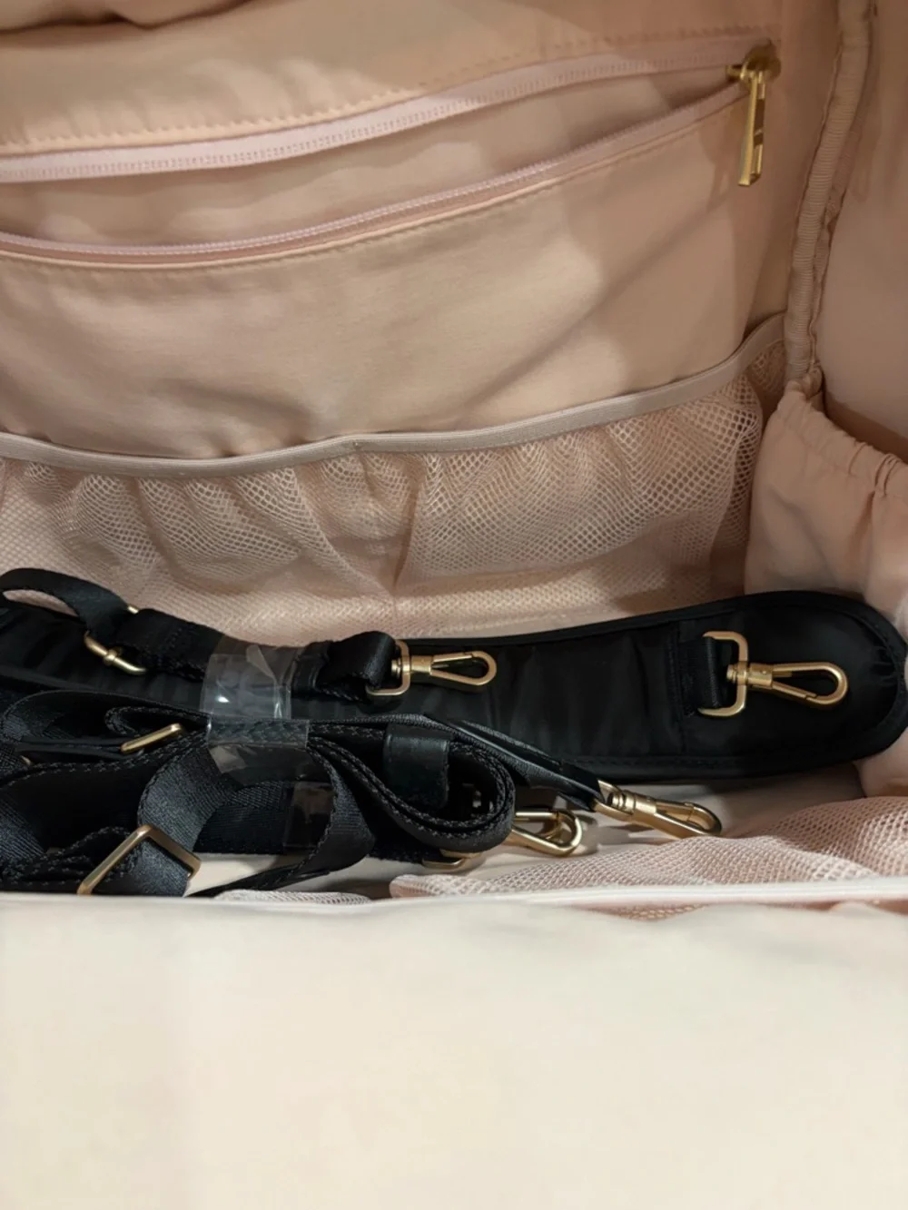 Jujube Convertable Diaper Bag 220 $ MsRp
